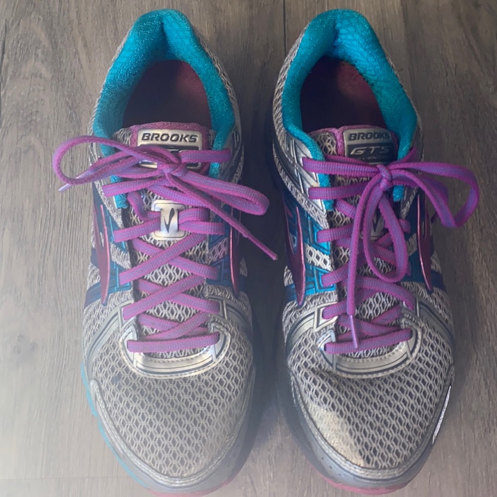 brooks gts 17 womens